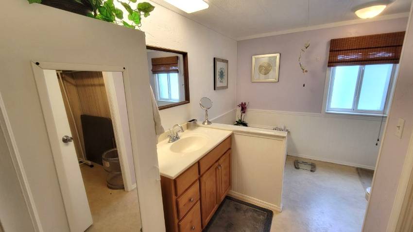 12 Navel Circle a Winter Haven, FL Mobile or Manufactured Home for Sale